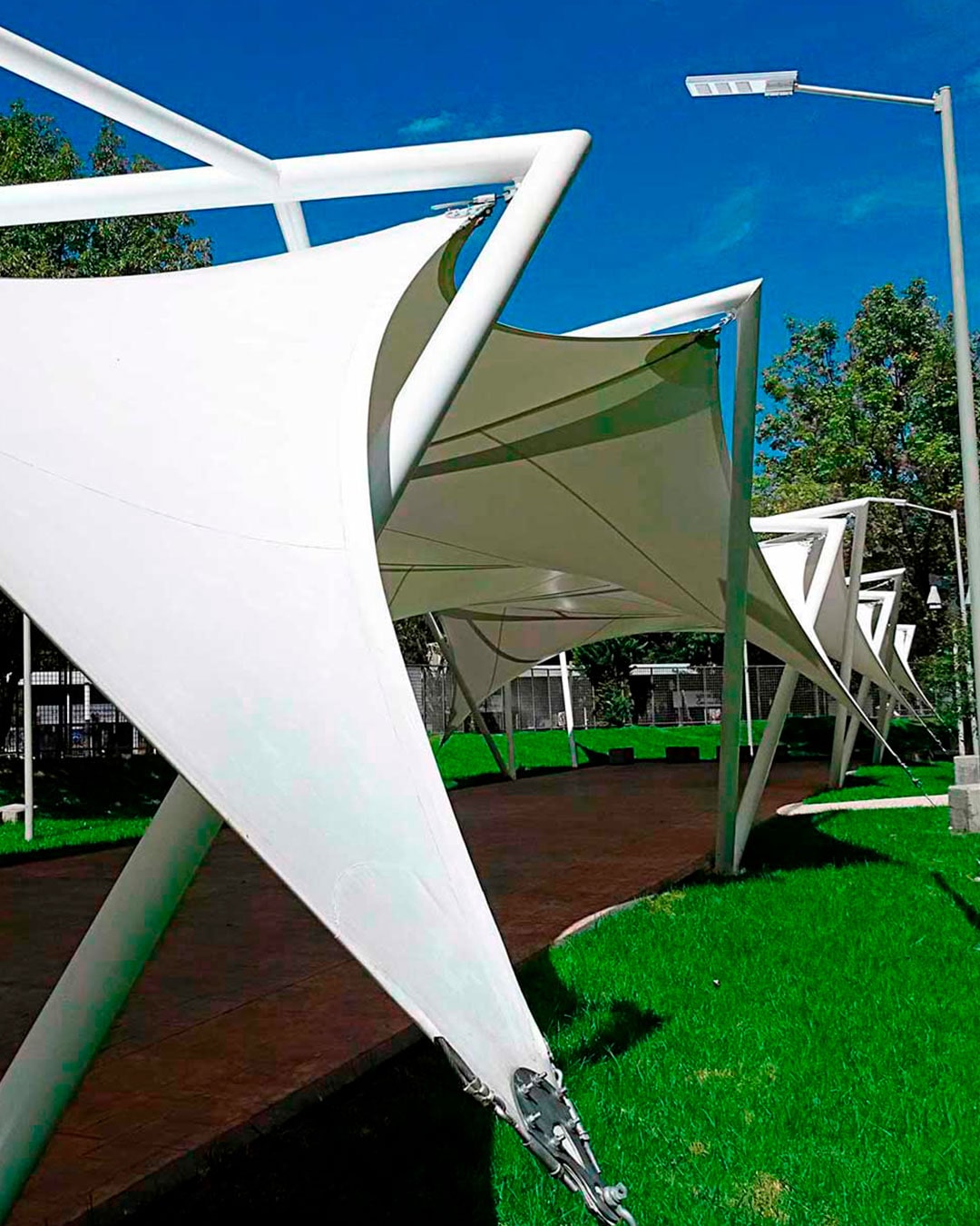 Velarias, Protección y Estilo Arquitectónico